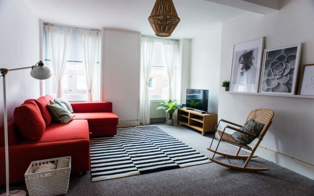 Baker Street Apartments by Allô Housing