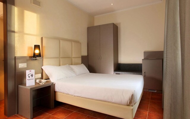 Hearth Hotel