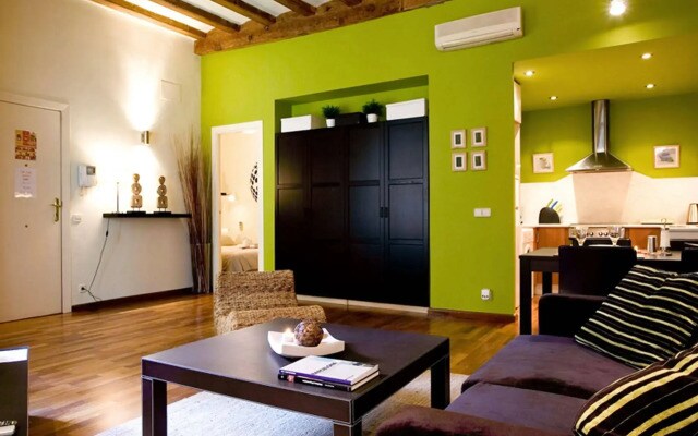 Picasso Apartment