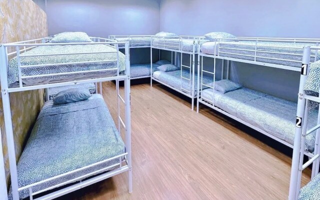 Hostel Acacias
