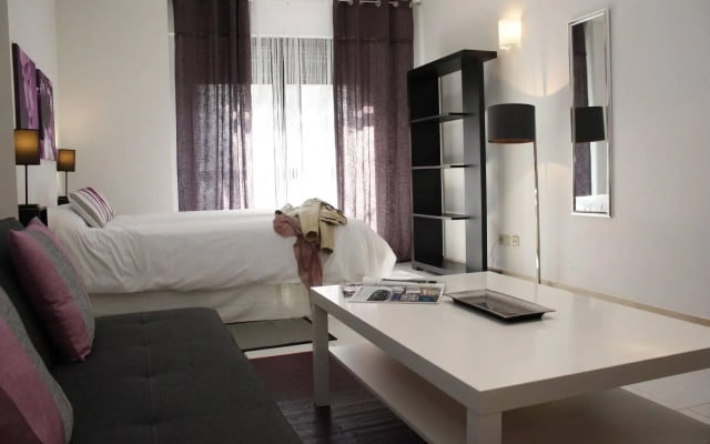 WooTravelling Plaza de Oriente HOMTELS