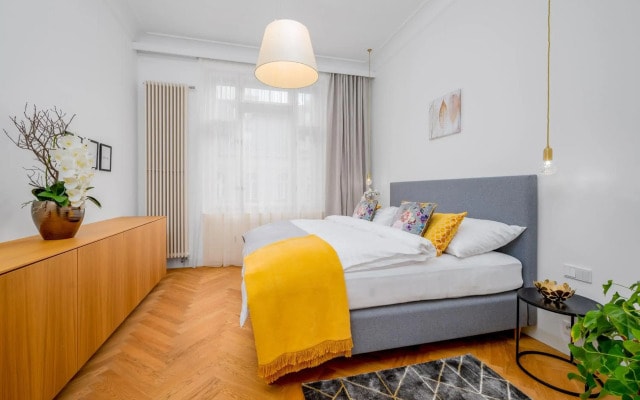 Airy Apartment in Old Town by Prague Days