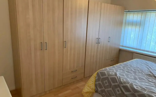 Stunning 3-bed House in Cheadle