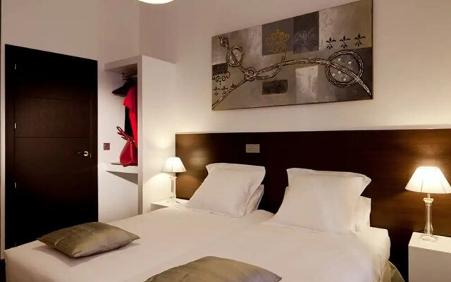 THC Latina Hostel