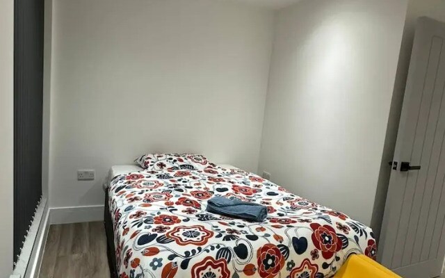 London 1 bed Luxe Flat Ilford Beautiful