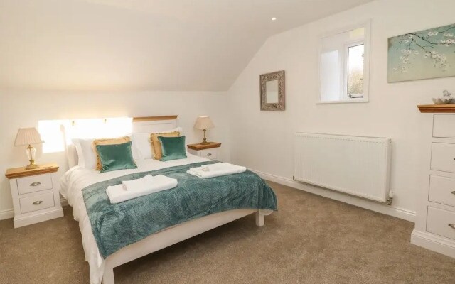 Oak Cottage