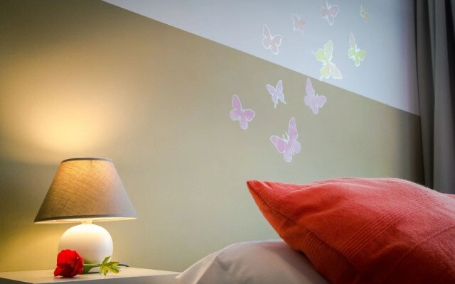 Holidays2Malaga Terrace Center Apartments