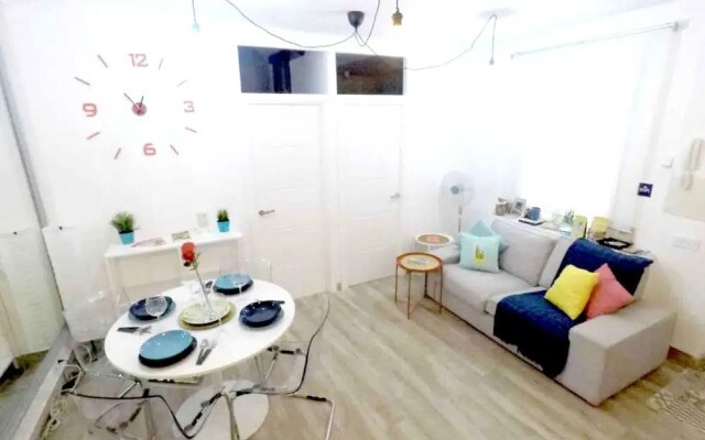 Apartment with 2 Bedrooms in Madrid, with Wifi