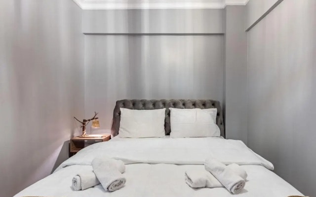 Stylish Apartment in Moda near Popular Attractions with Balcony