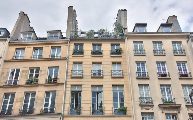 Saint Paul Apartment