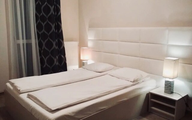Warsaw Inside Apartments