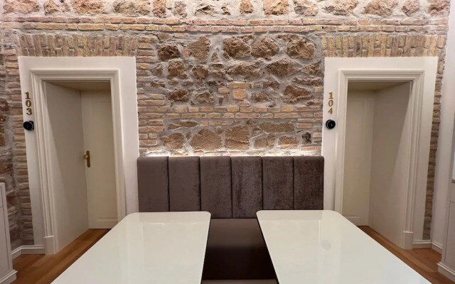 Martina Suites