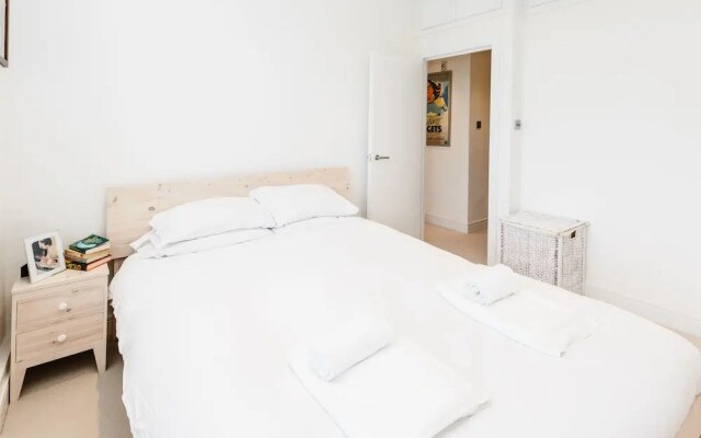 Natural light and modern home in Primrose Hill