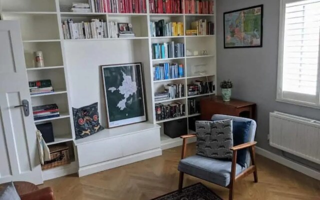 Cozy 1 Bedroom Apartment in Maida Vale