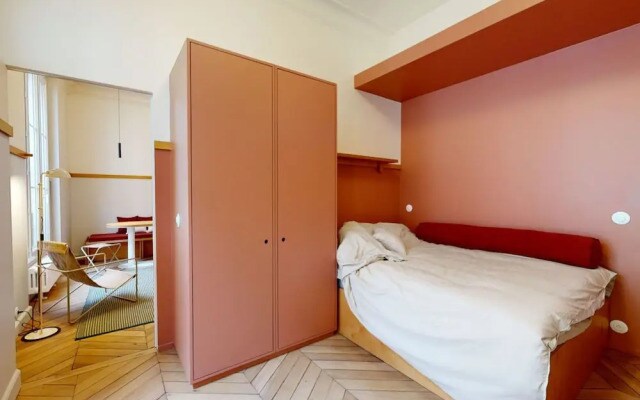 Joivy Pleasant 1-bed Flat w/ Shared Courtyard
