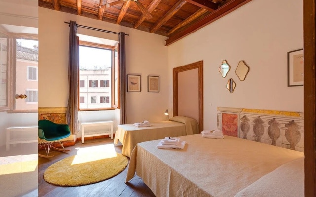 Rome Accommodation - Baullari III