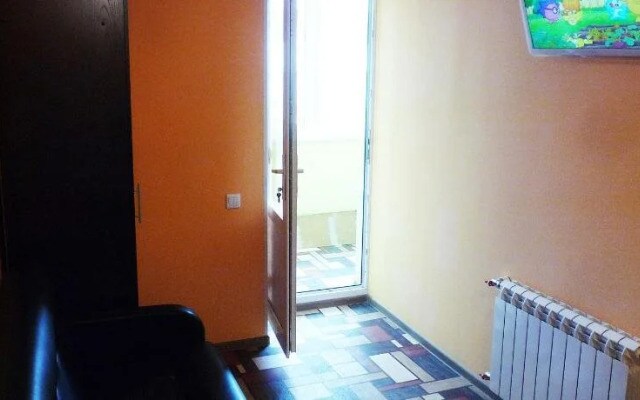 Barneo Hostel