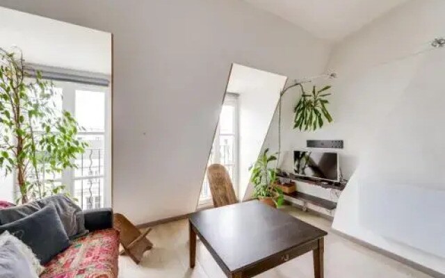 Paris 1st - Chatelet Les Halles - Rue Ferronnerie - Id 161