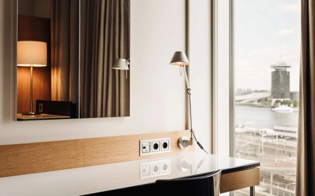 DoubleTree by Hilton Amsterdam Centraal Station