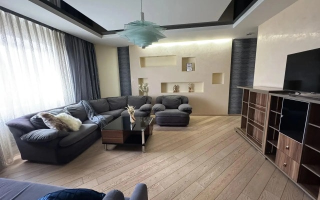 Viahome на улице Кирова 25