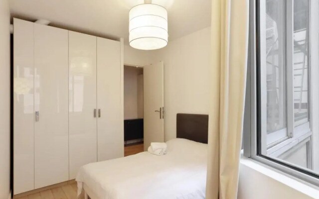 Sleek Apartments near Saint Germain