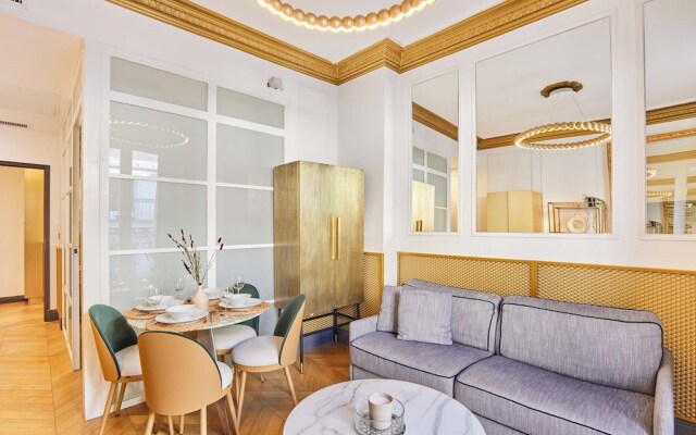 Superbe Flat With AC Champs Elysees Av Montaigne