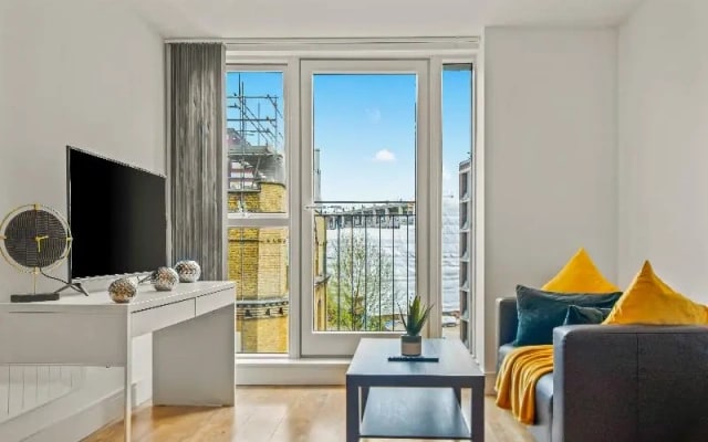 Great Suffolk Street Apartment Waterloo