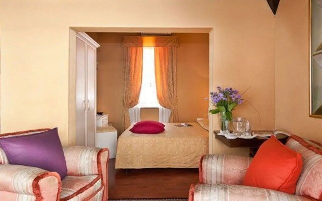 Canova Rooms in Spanish Steps