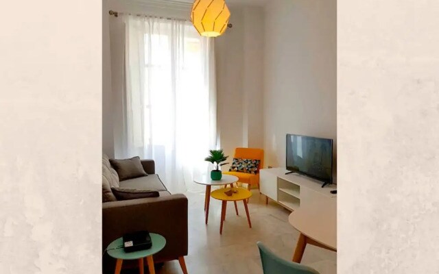 Renthas Perchel Apartment