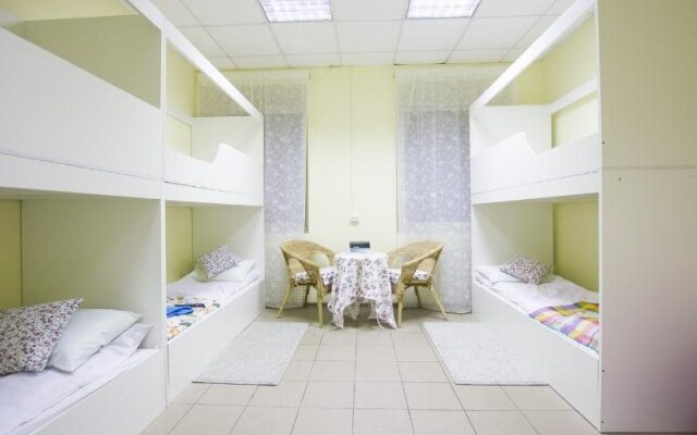 Mariinsk Hostel