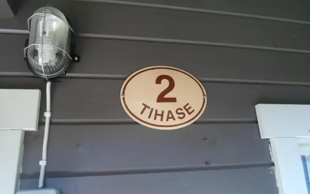 Tihase puhkemajake