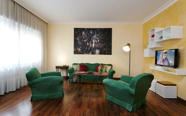 Baths of Caracalla Apartment