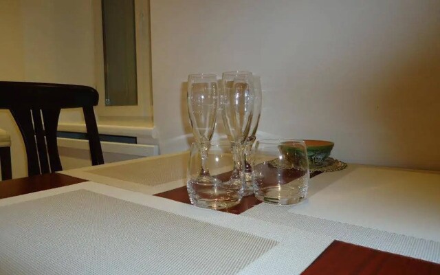 Romeo Family Apartments