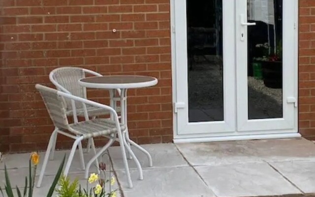 Cozy Lodge Sleeps 4 in Barton-upon-humber