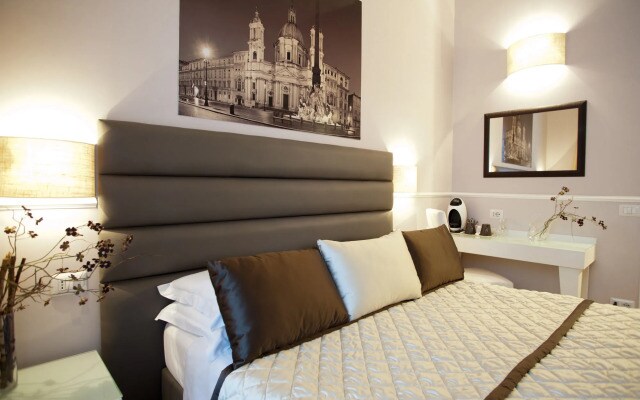 Daplace - La Mongolfiera Rooms in Navona