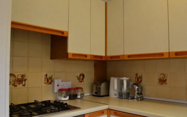 Tooting Broadway 2 Bedroom House
