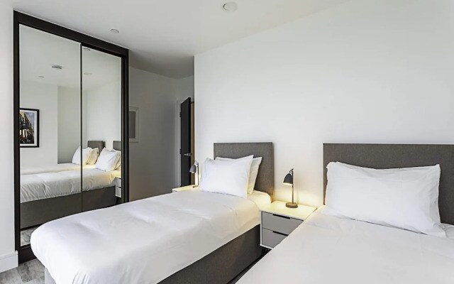 Icon Tower Flat One - North Acton