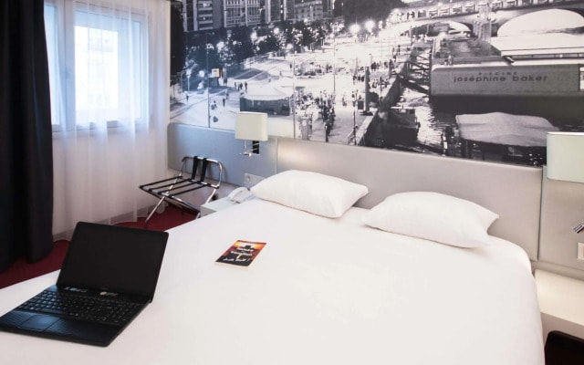 ibis Styles Paris Tolbiac Bibliotheque