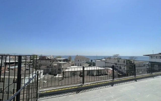 Blue Mansion Hotel