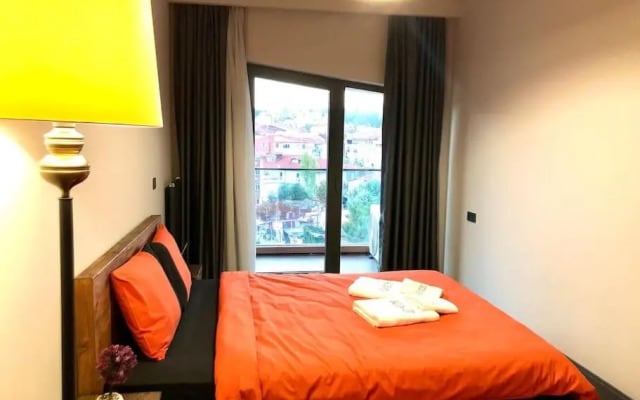 Luxury apartment- Pool, Parking & Gym in Beyoglu