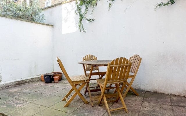 Bright Welcoming Apartment With Terrace, Fulham 3 bed