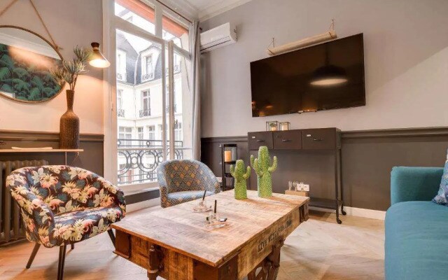 The Royal Elysée Suite