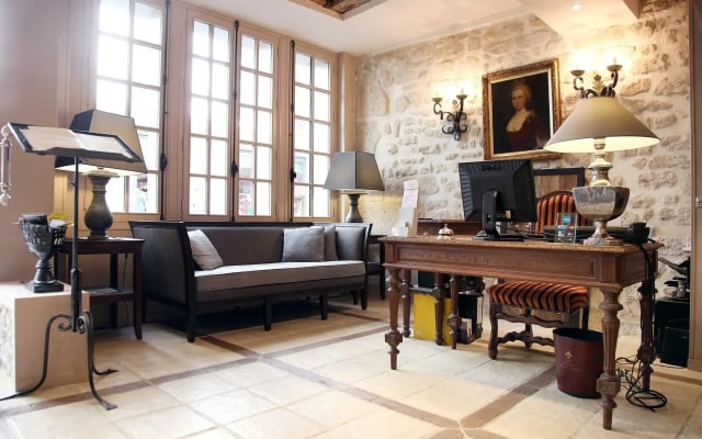Hotel Saint-Louis en L'Isle - Notre-Dame