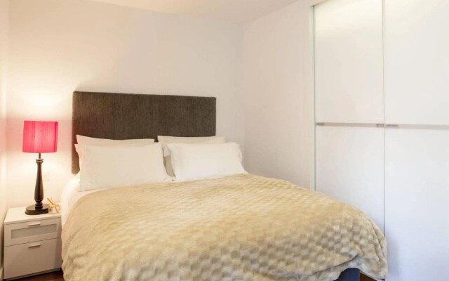Oxford Street Apartments