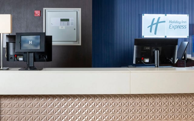 Holiday Inn Express London Wandsworth by IHG