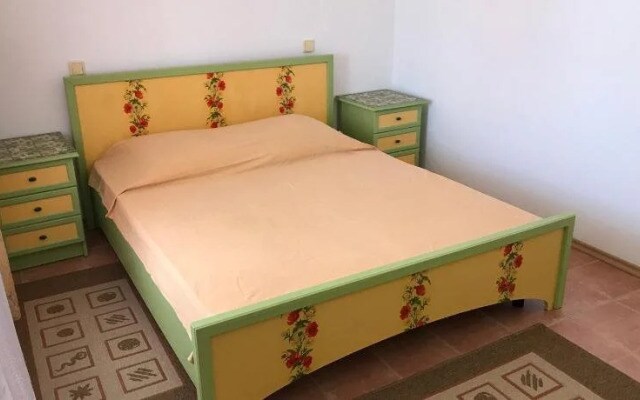 Guest House U Trekh Roz