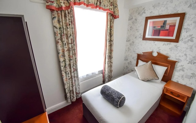 Pembridge Palace Hotel