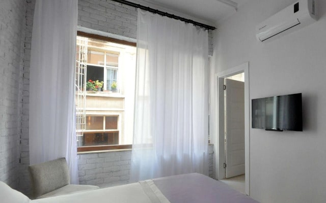 Corner Living Space