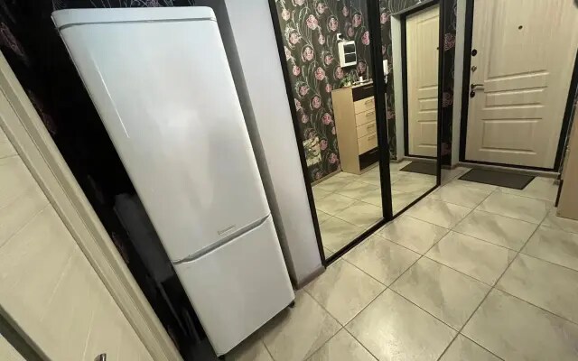 Алые паруса в микрорайоне Крылатый 24/4