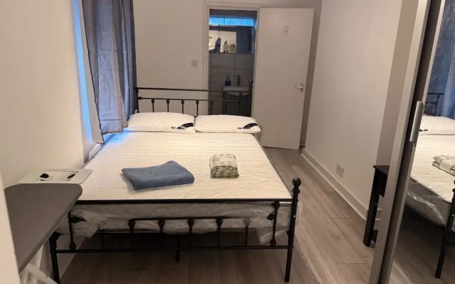 Charming London Apartment With 2 Bedrooms 2 Bath